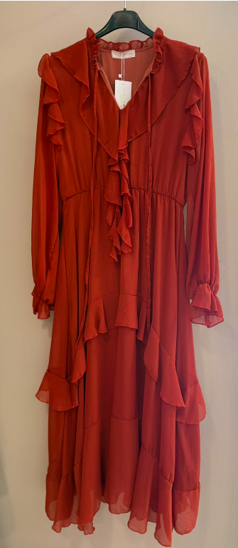 Vestido Largo Corte Cintura Con Volante Central