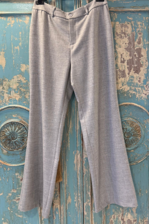 Pantalón Estructurado Con Pinzas