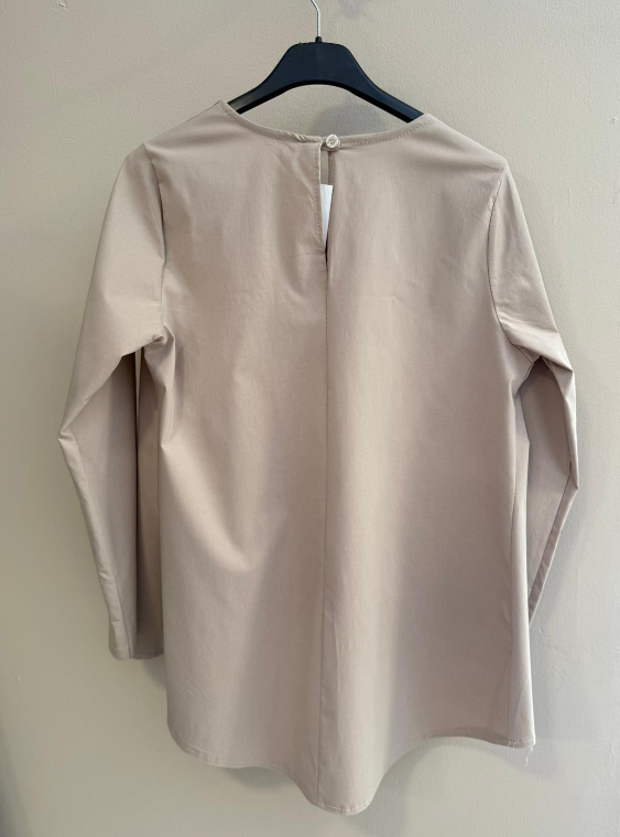 Blusa Gabardina Pinzas Frontales
