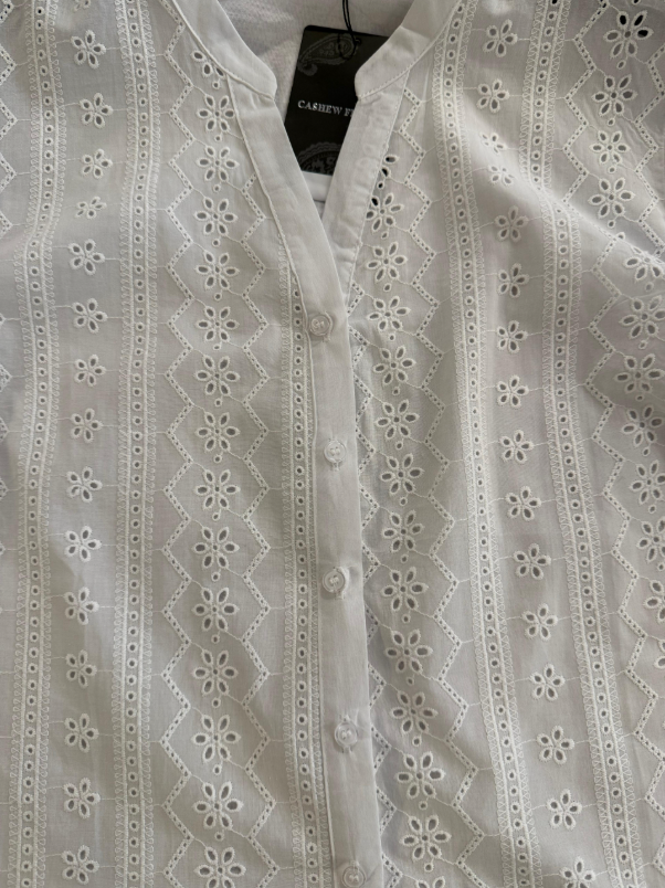 Camisa Cuello Mao Bordado Delantero