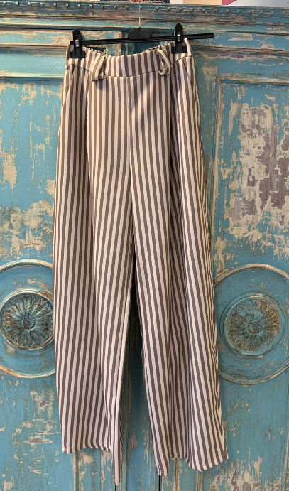 Pantalón Rayas Verticales Con Pinza