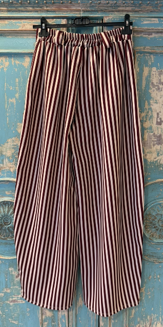 Pantalón Rayas Verticales Con Pinza