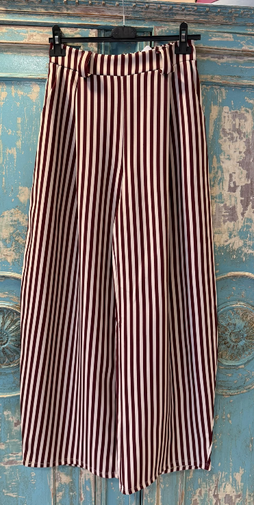 Pantalón Rayas Verticales Con Pinza