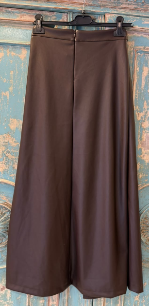 Falda Midi Cruzada Efecto Piel