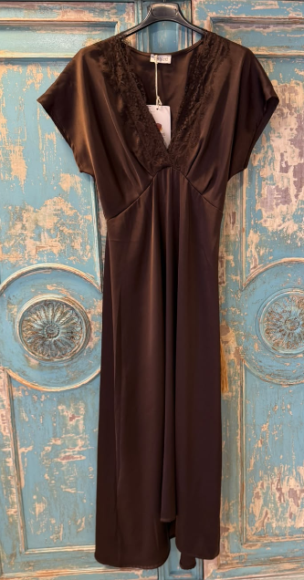 Vestido Midi Escote V Lencero