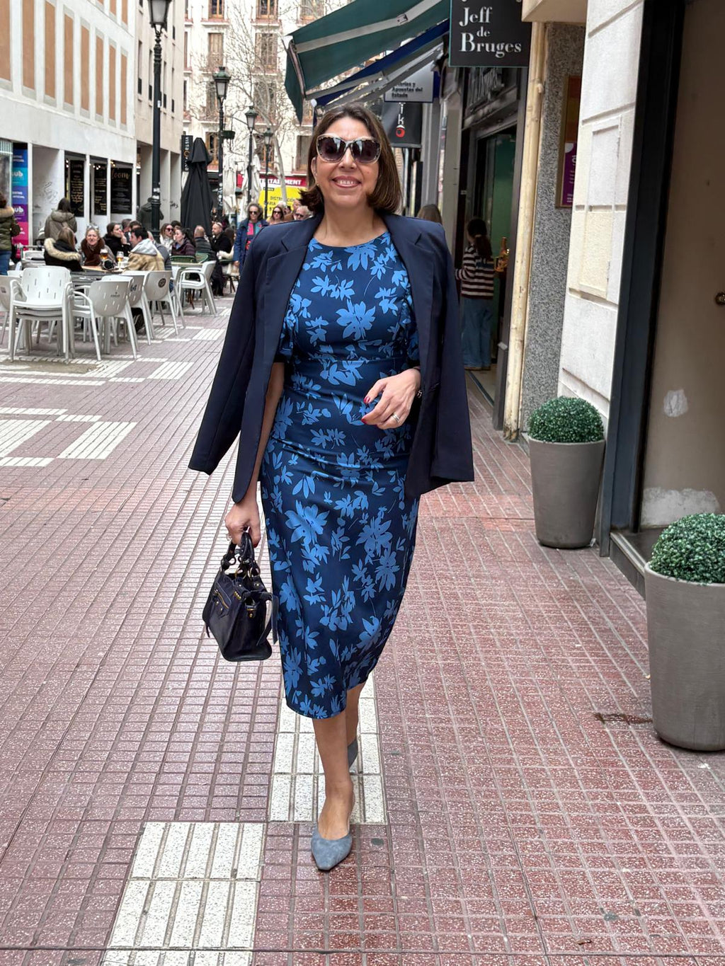 Vestido satinado floral mangas abullonadas DONDOLA