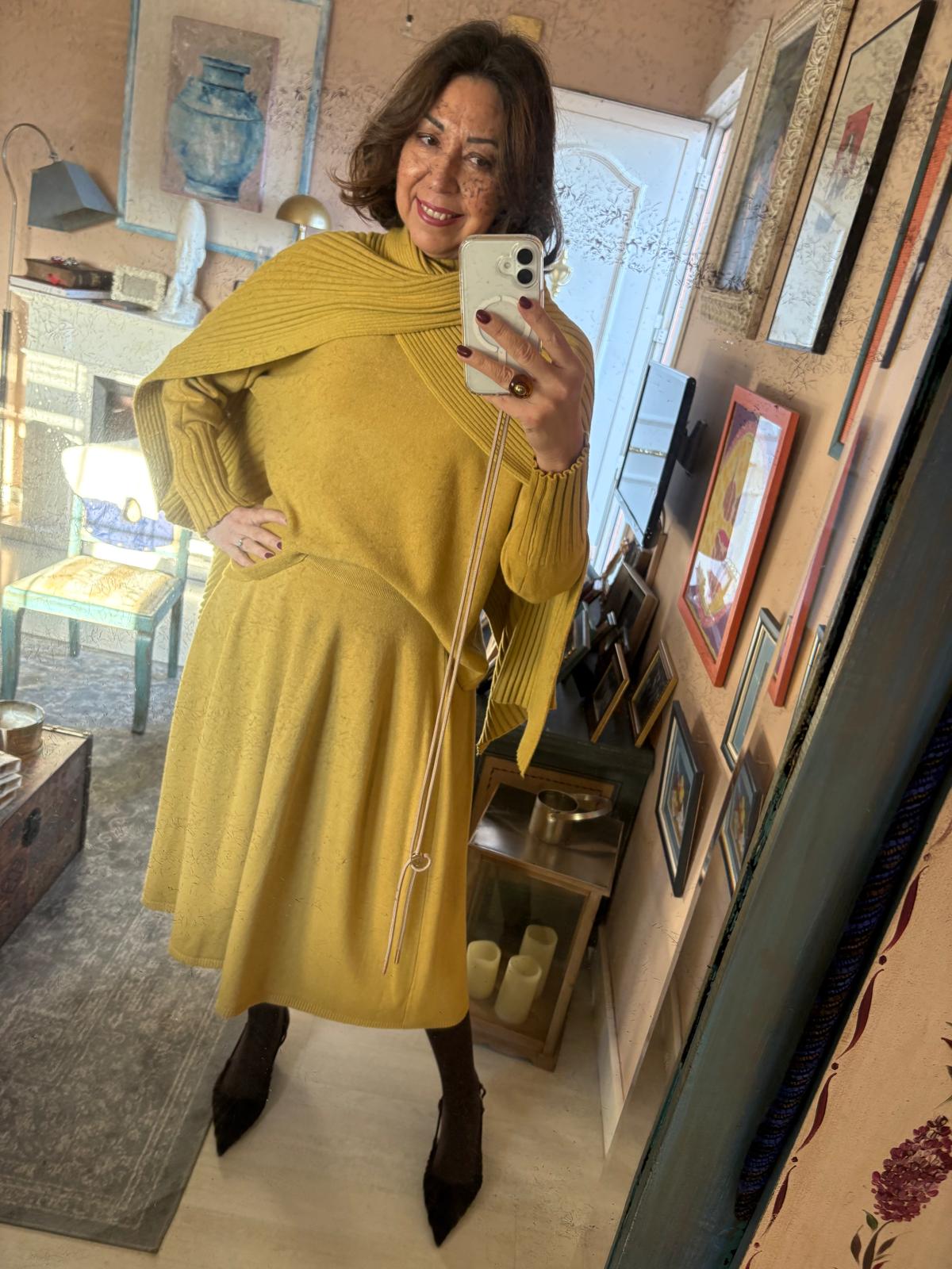 Falda punto de vuelo color mostaza DONDOLA