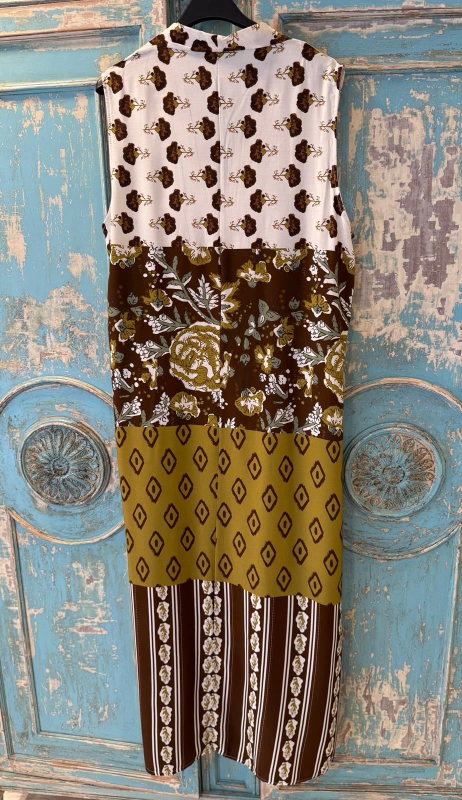 Vestido estampado verde oliva con pliegue central DONDOLA