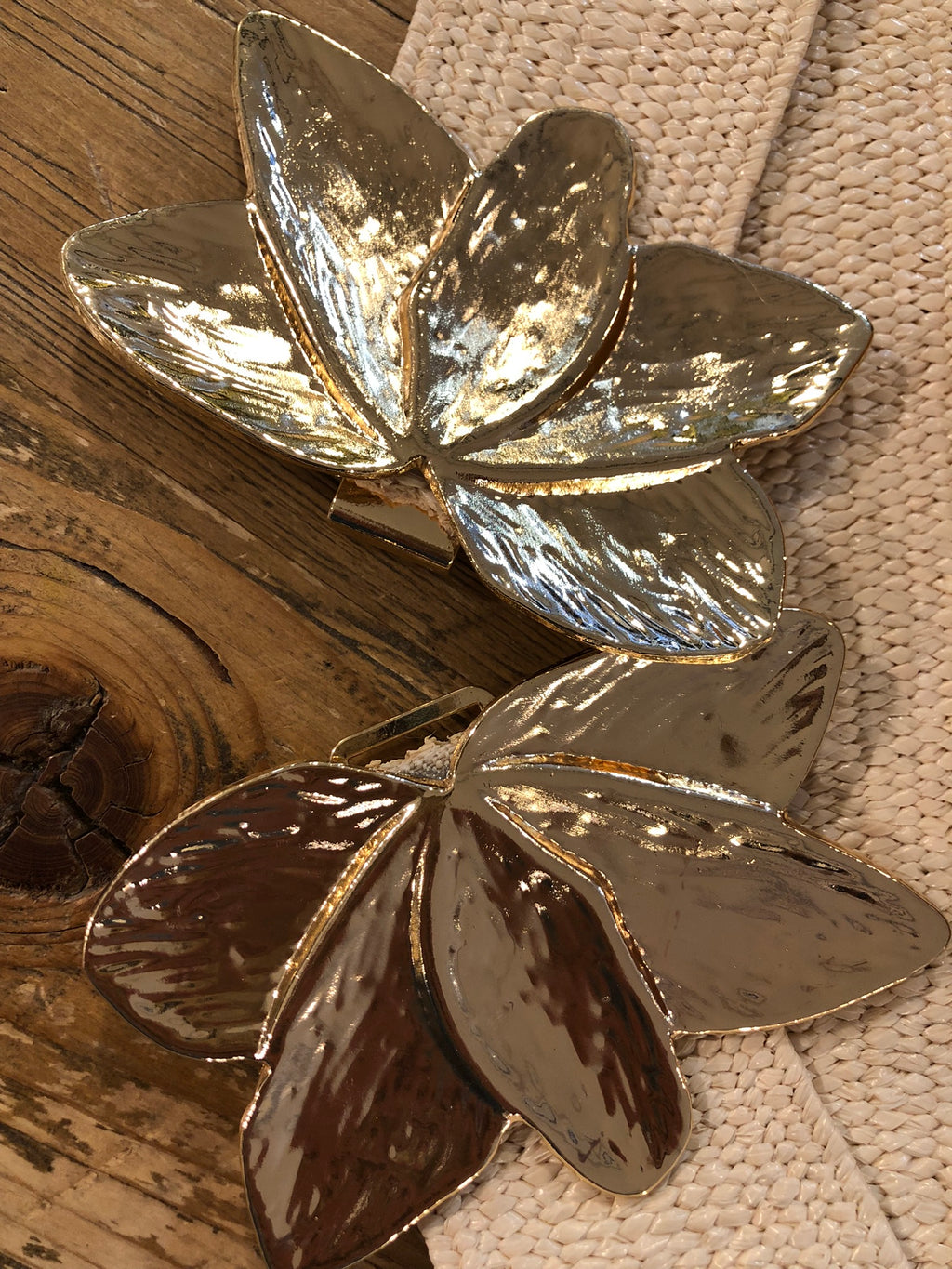 Cinturón flor dorada DONDOLA