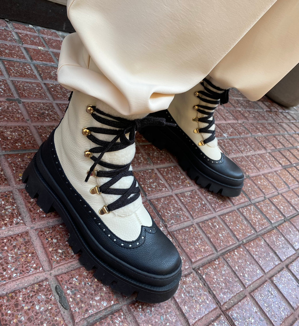 Bota piel bicolor suela track “ELENA”