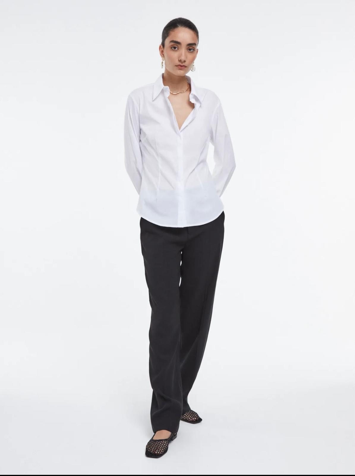 Camisa básica blanca entallada DONDOLA