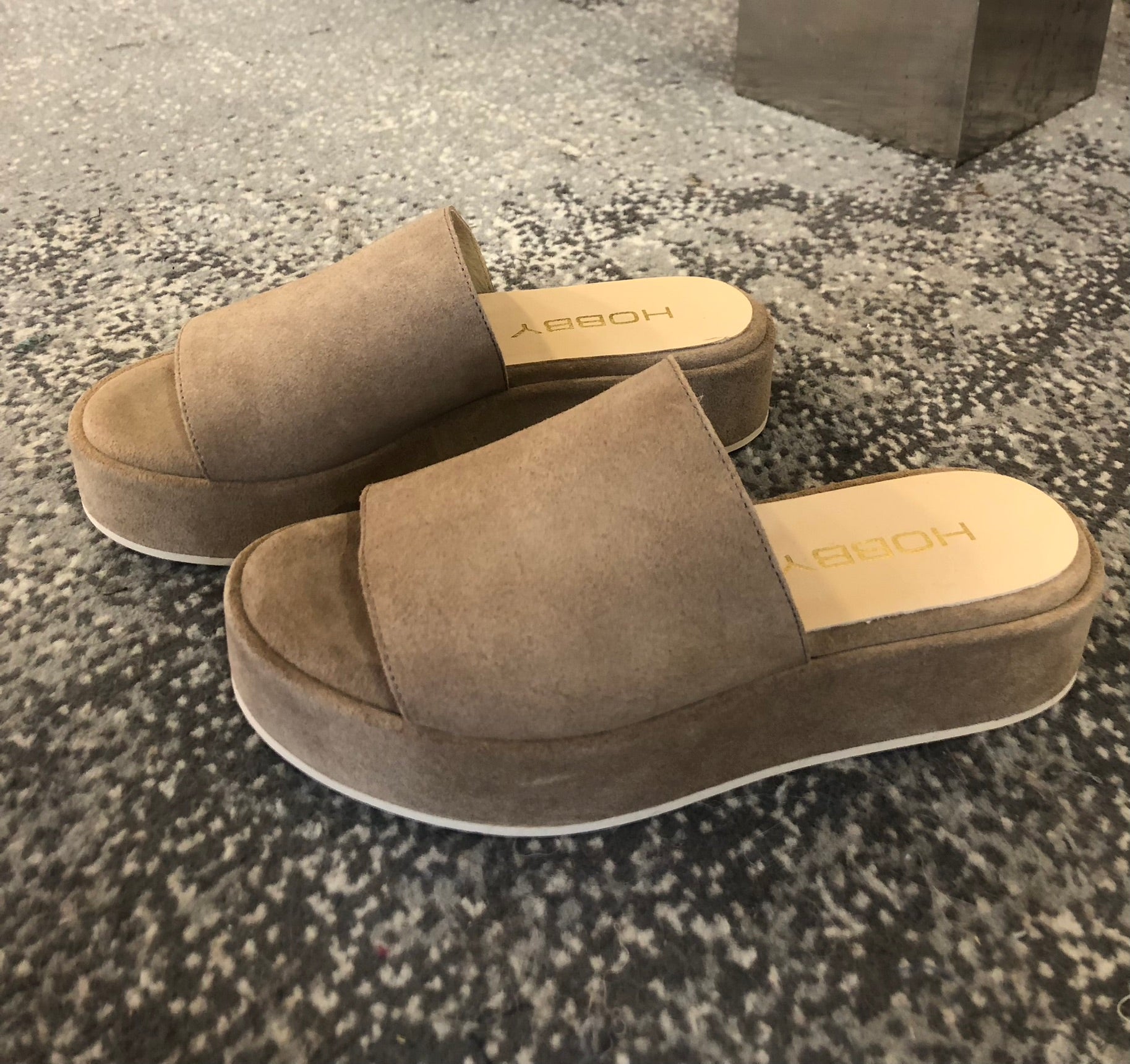 Pala de piel con plataforma “Hobby”