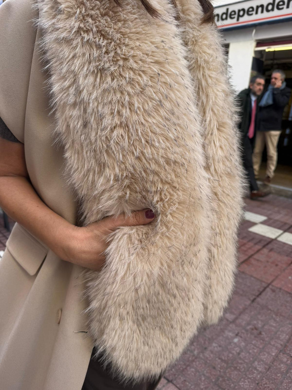 Estola Pelo Zorro Natural - Lujo y Glamour Alex Max