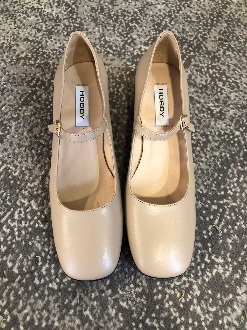 Merceditas(Mary Jane) de piel color visón “HOBBY”