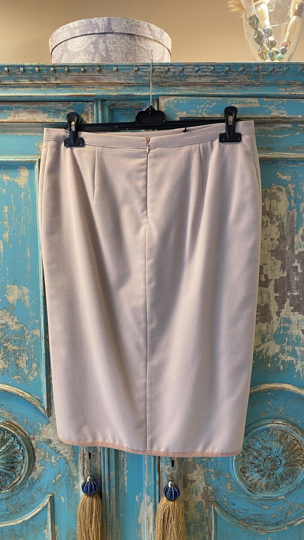 Falda recta abertura delantera