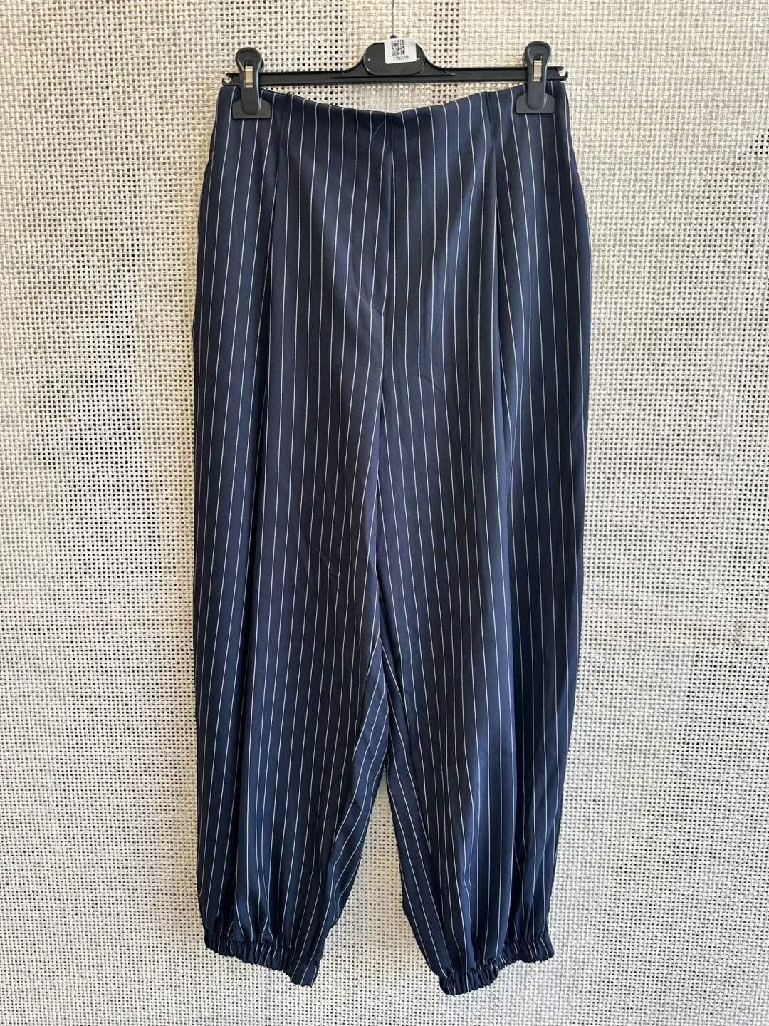 Jogger pinzas con raya diplomática