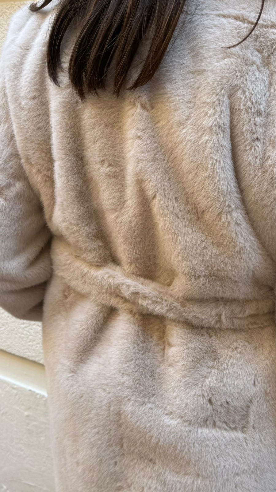 Chaquetón Batín Efecto Visón Rasado - Pelo Premium con Cinturón | Dondola