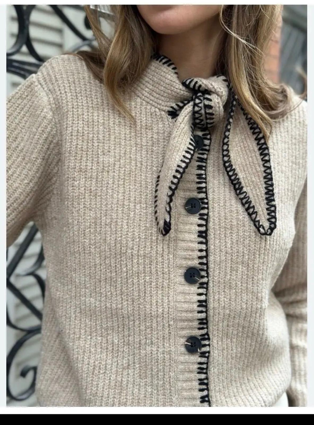 Chaqueta con Lazada y Pespuntes Contrastados - Talla Única | Dondola