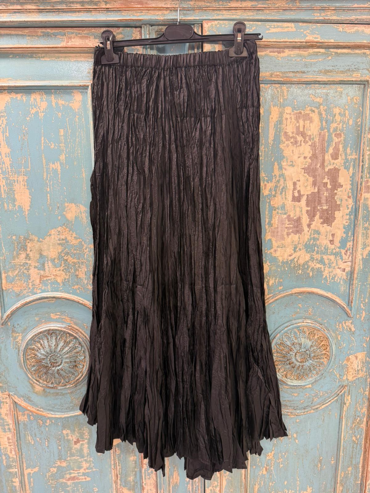 Falda Plisada Negra Efecto Arrugado - 70% Viscosa 27% Nylon - Talla Única (36 - 50)