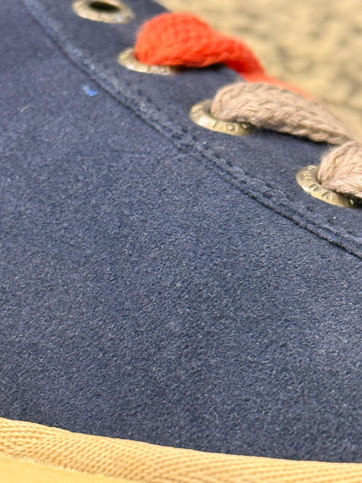 Botitas Deportivas Azul Marino Detalle Coral - Dondola Moda