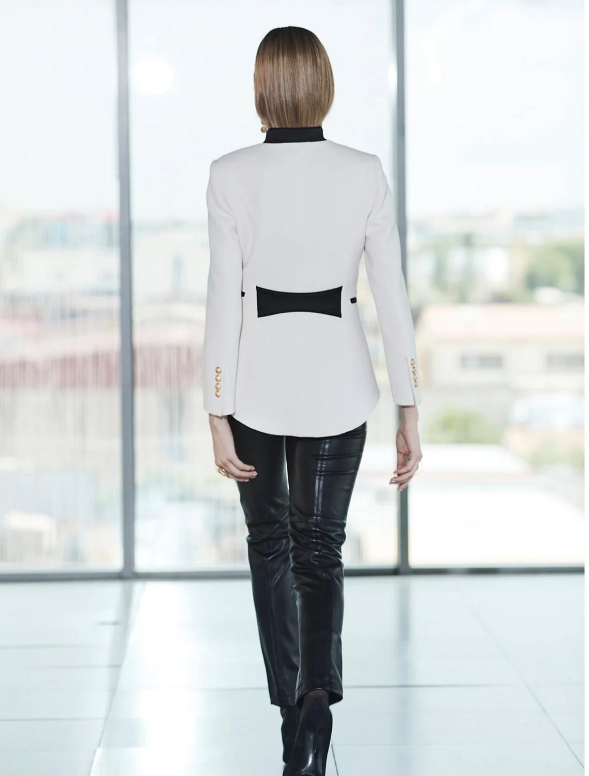 BLAZER BORDADA MARFIL RENATA LOVE