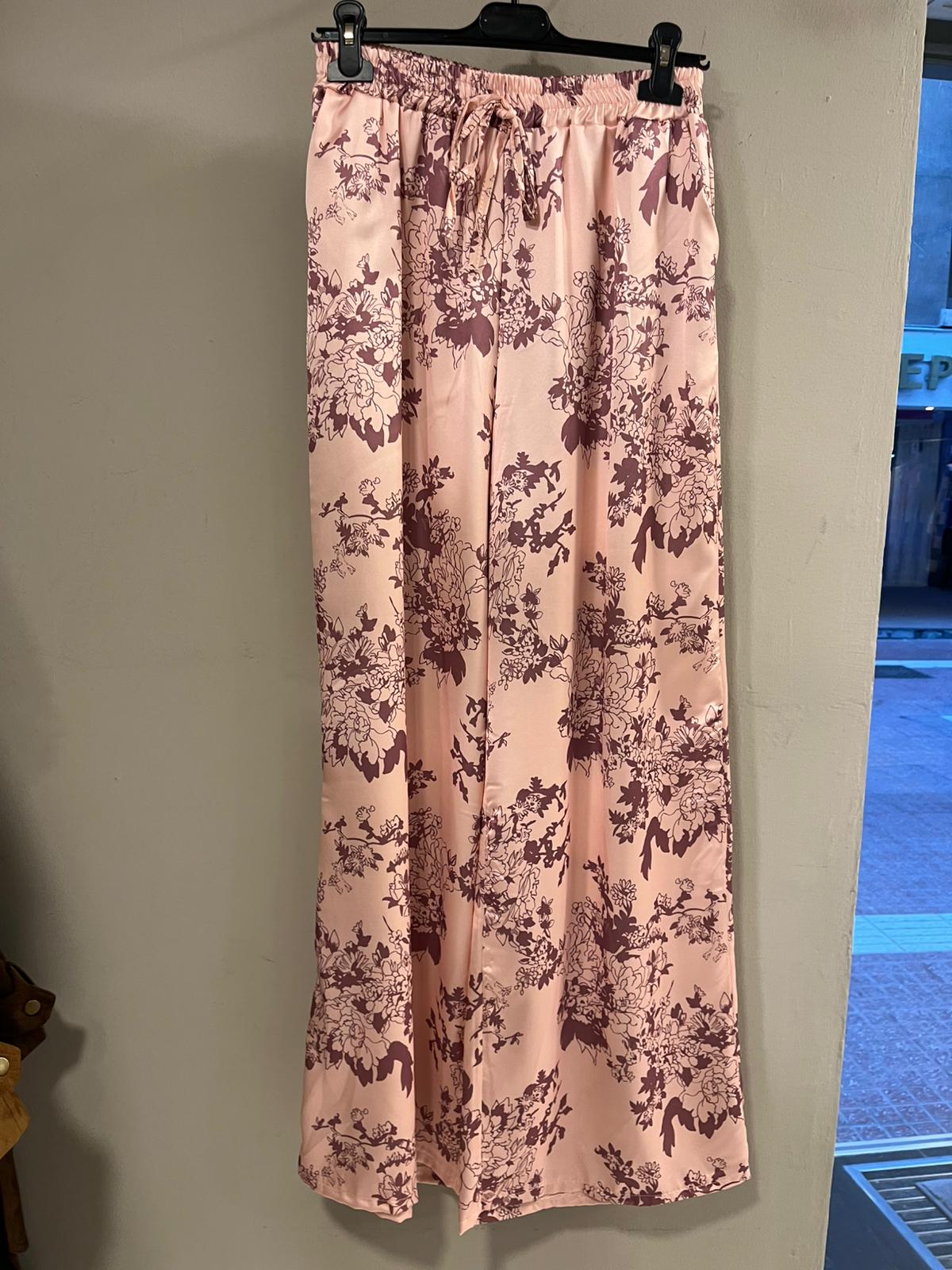 Conjunto de Traje Satinado con Estampado Floral