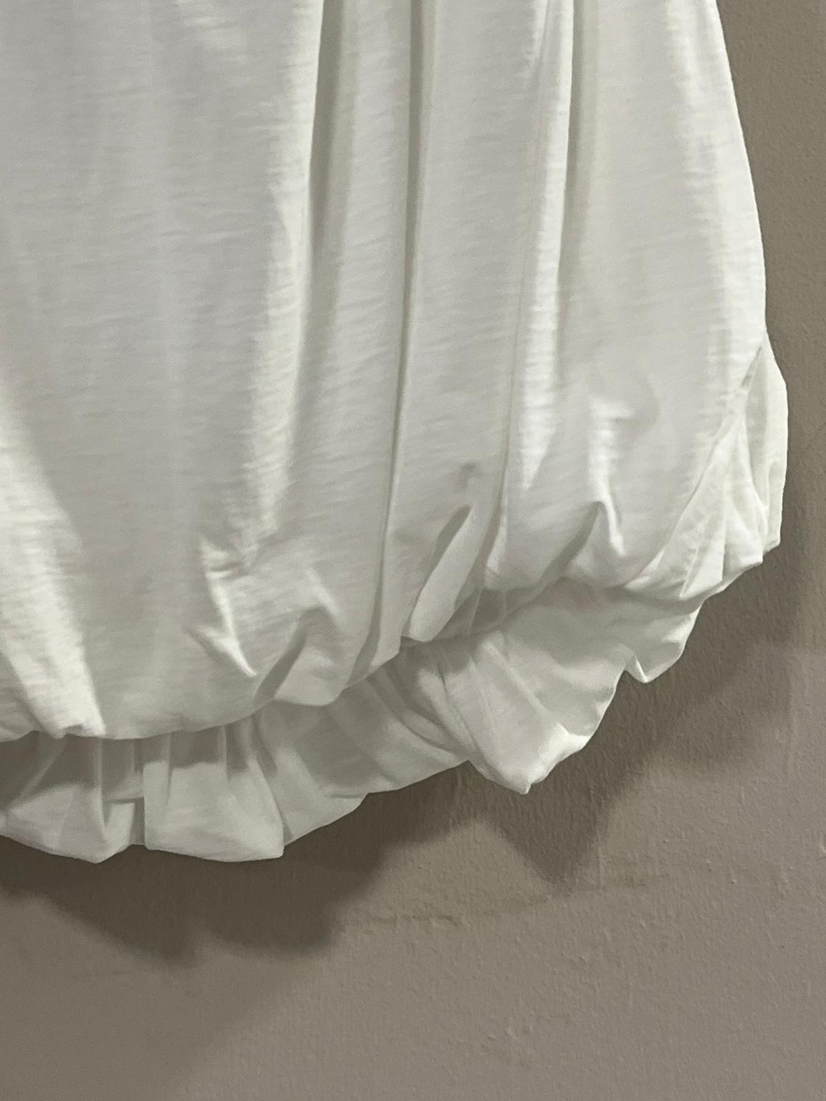 Blusa Blanca Fruncida con Elástico en Cintura