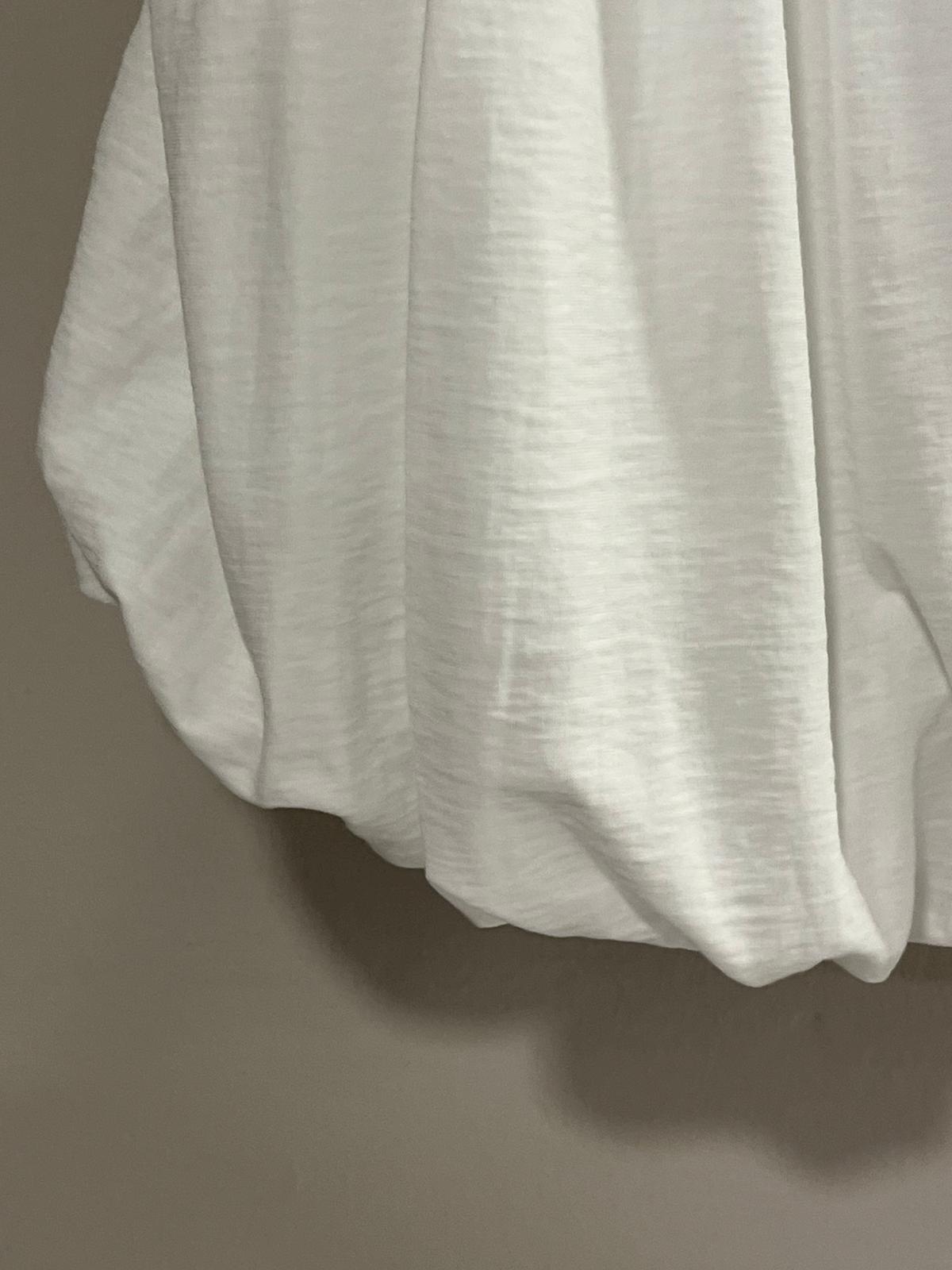 Blusa Blanca Fruncida con Elástico en Cintura