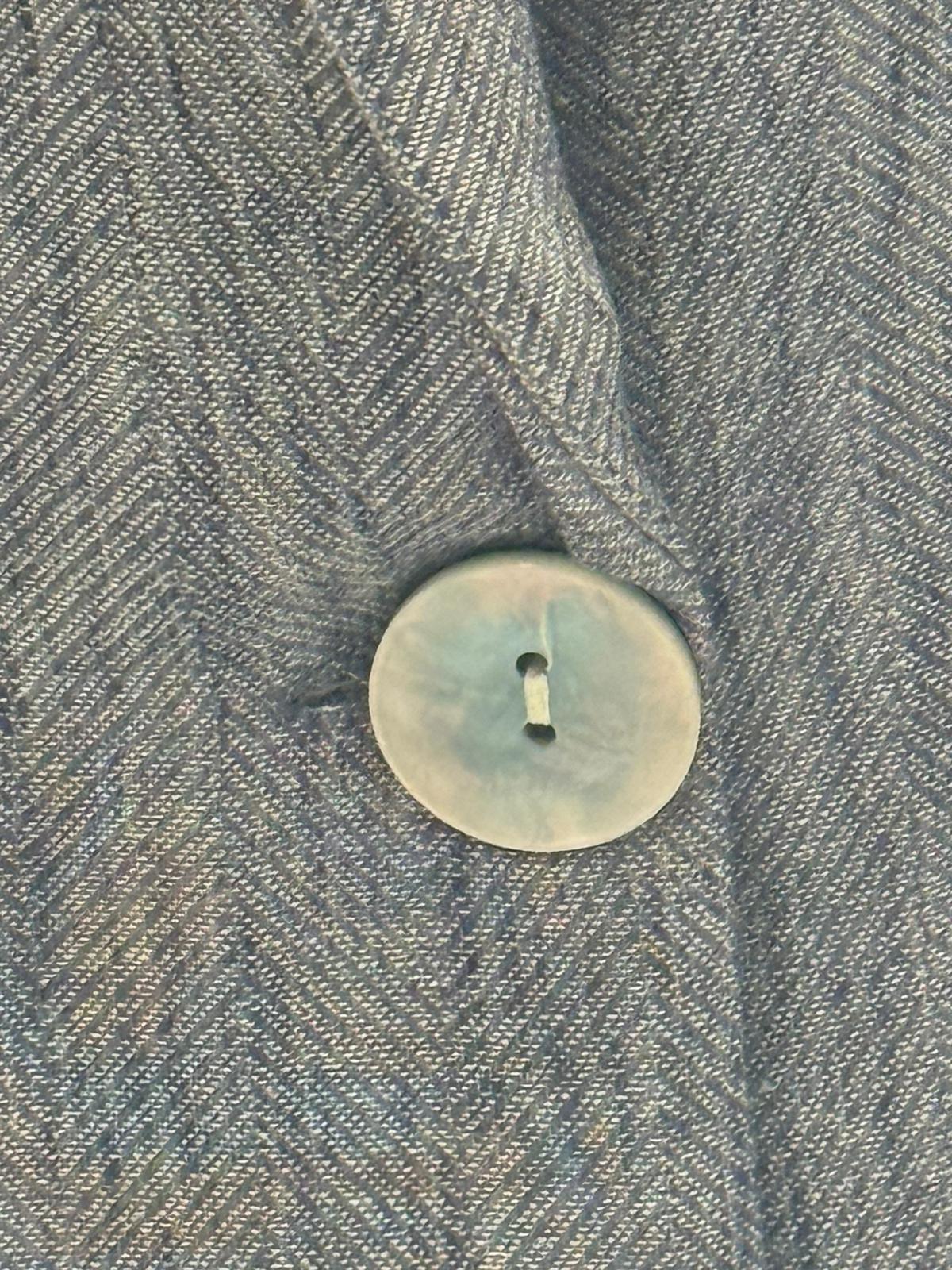 Blazer Efecto Espiga Azul Denim con Botón Tonal