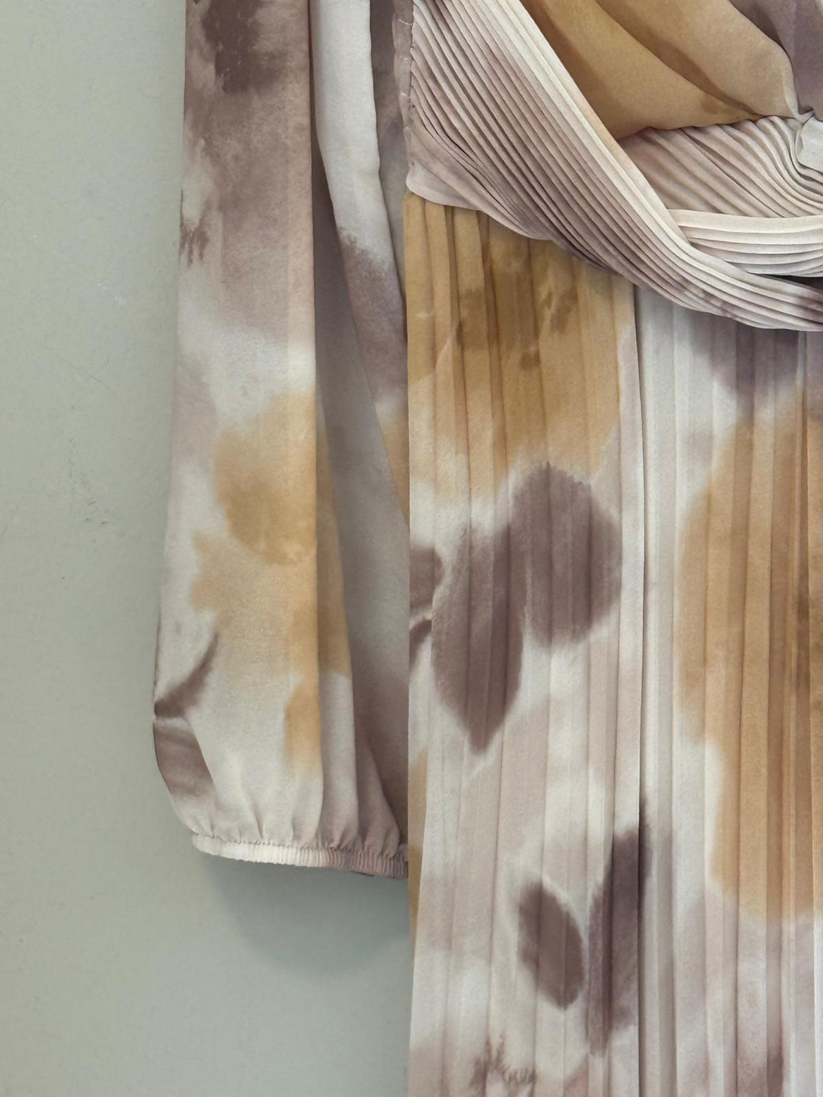 Vestido Largo Plisado Tie-Dye con Escote Cruzado