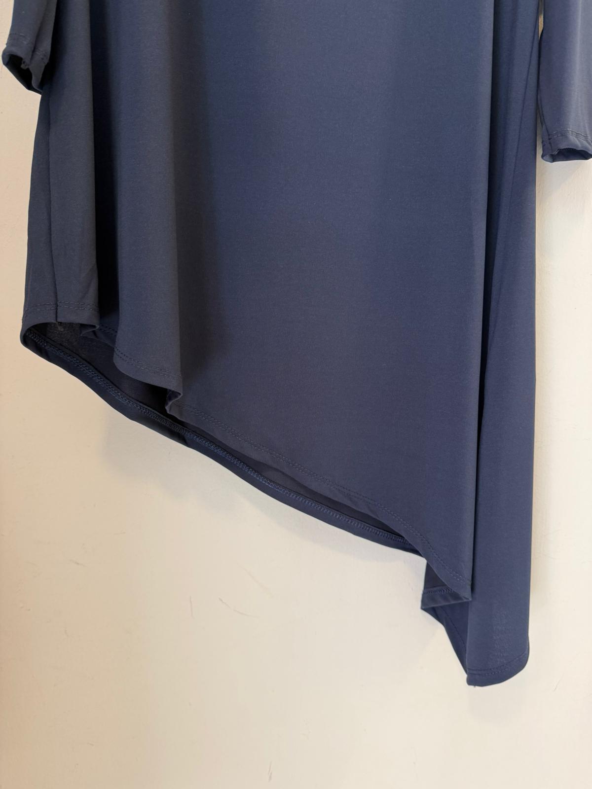 Blusa Asimétrica de Manga 3/4 en Azul Marino (Conjunto)