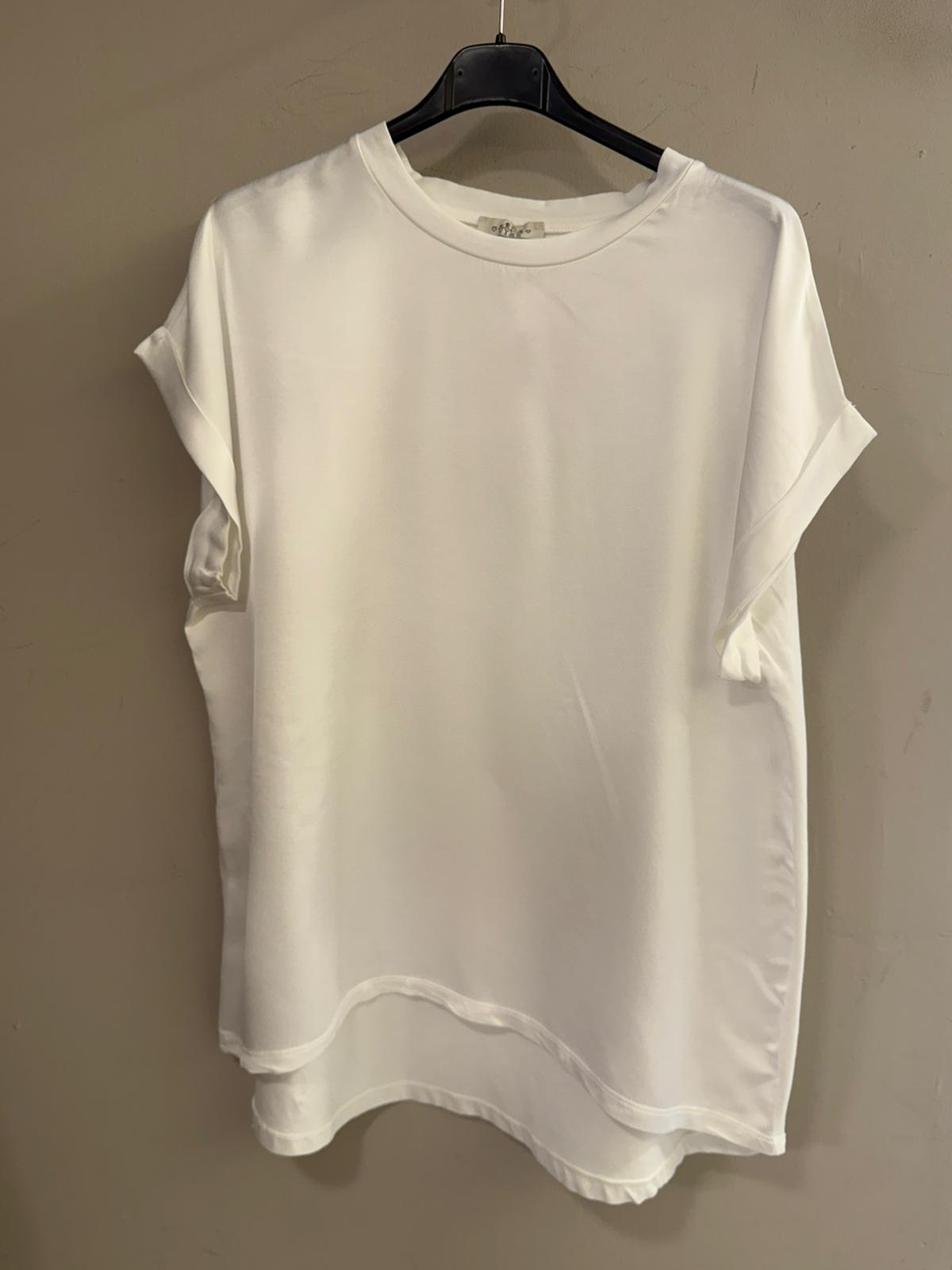 Camiseta Oversize Satinada Cuello Redondo