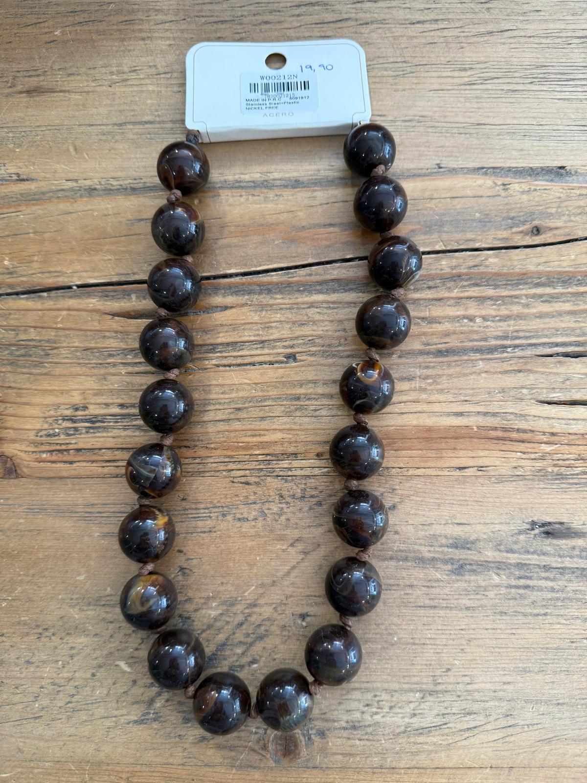 Collar de Bolas Grandes con Resina