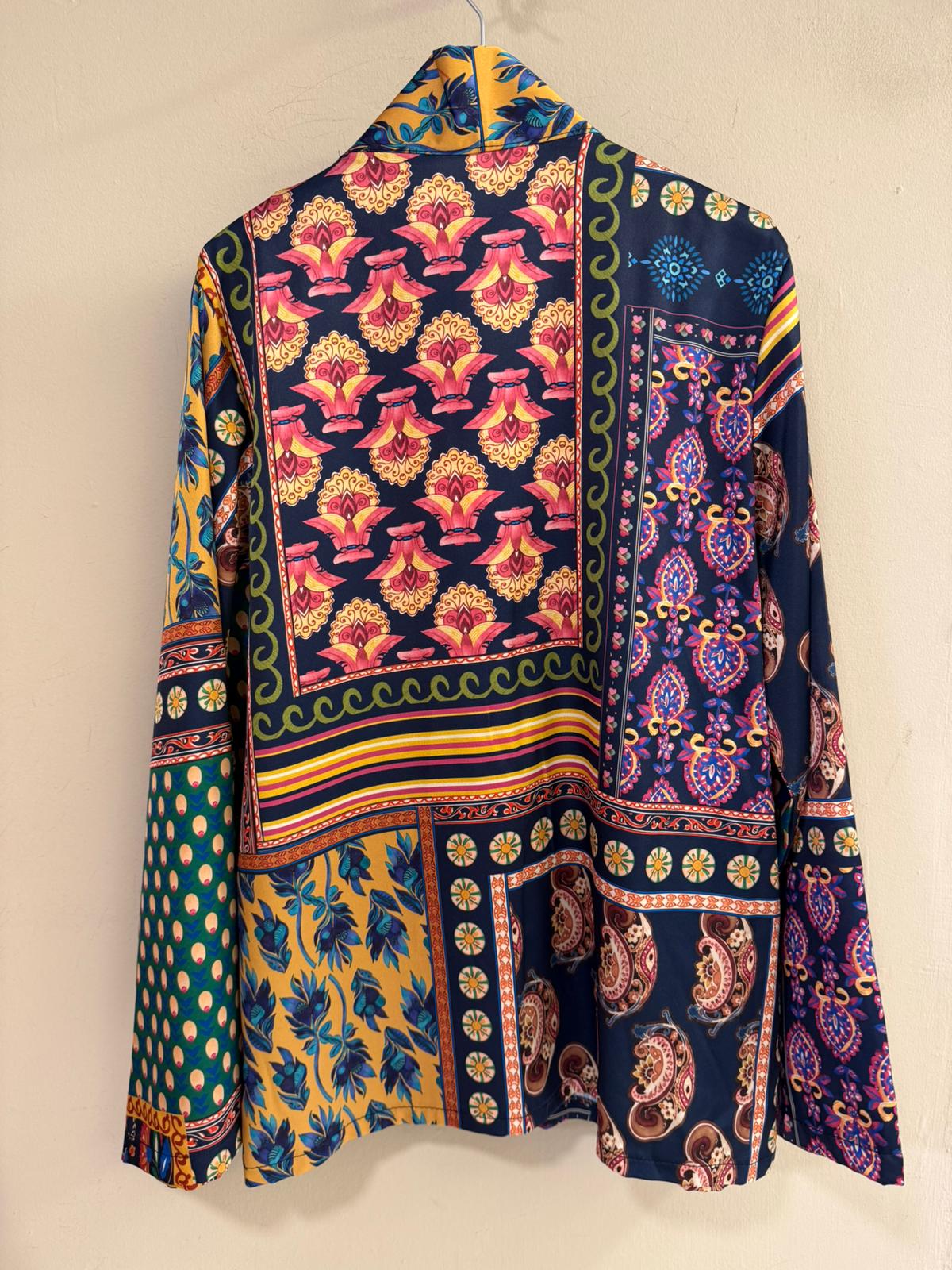 Camisa Patchwork Paisley Multicolor – Estilo Étnico Boho