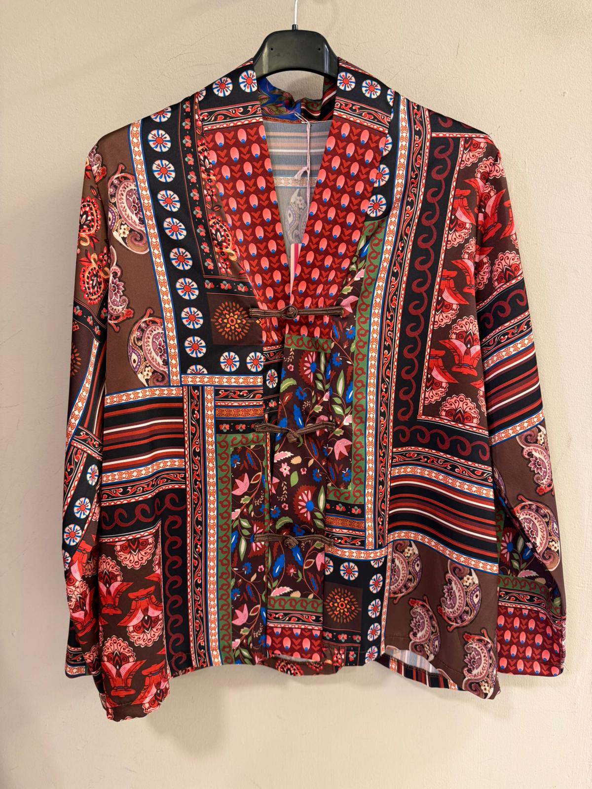 Camisa Patchwork Paisley Multicolor – Estilo Étnico Boho