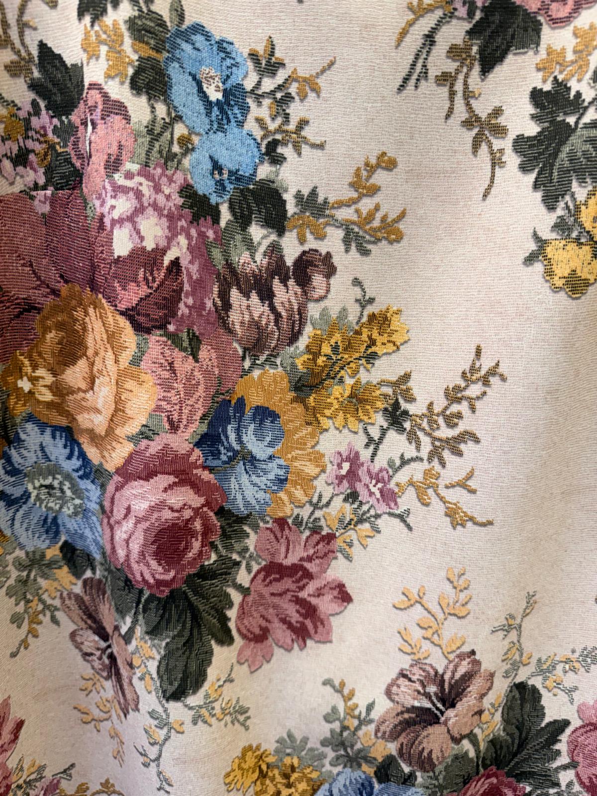 Vestido Midi Jacquard Floral – Estampado Bouquet Vintage
