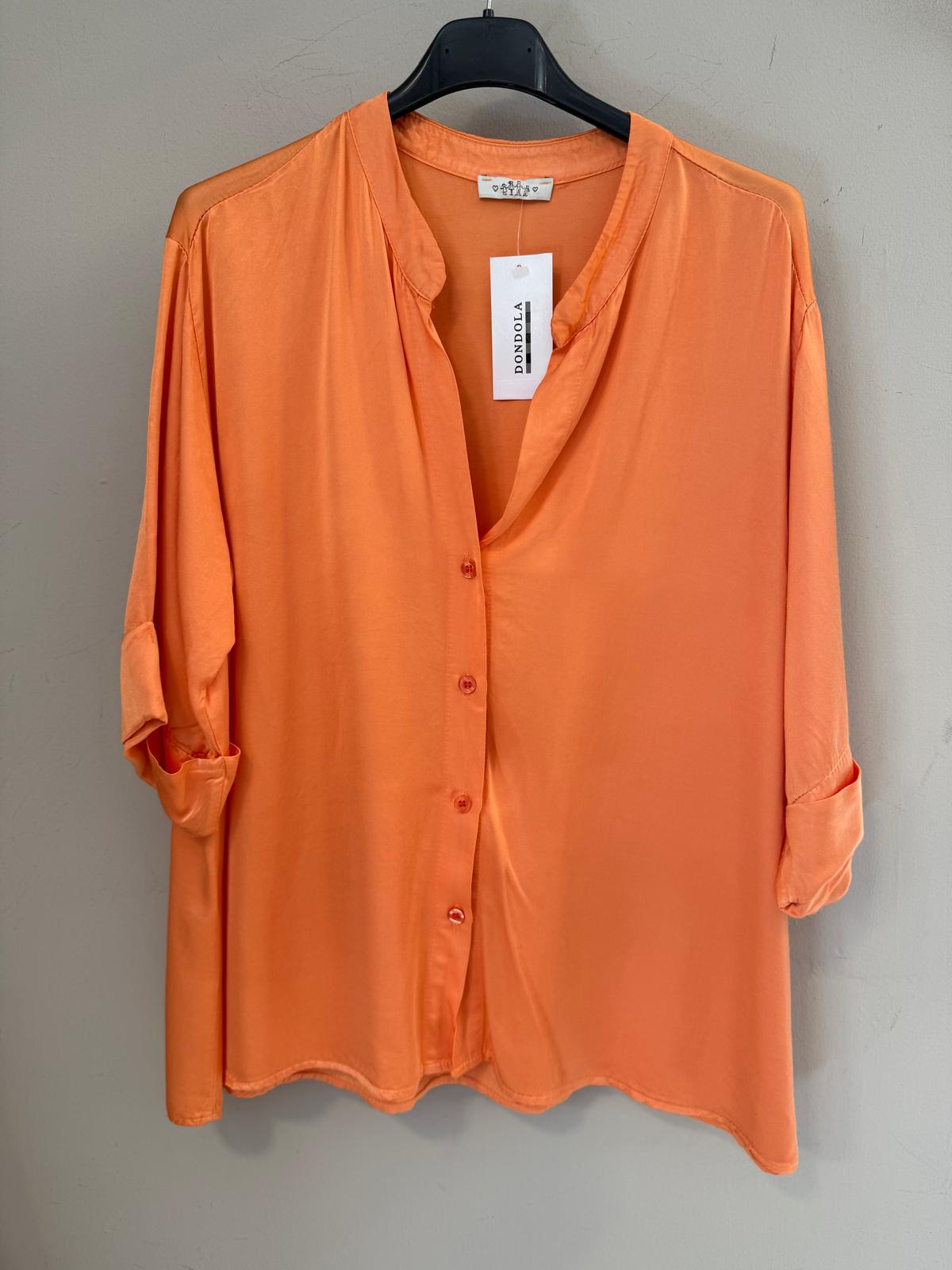Camisa satinada cuello mao