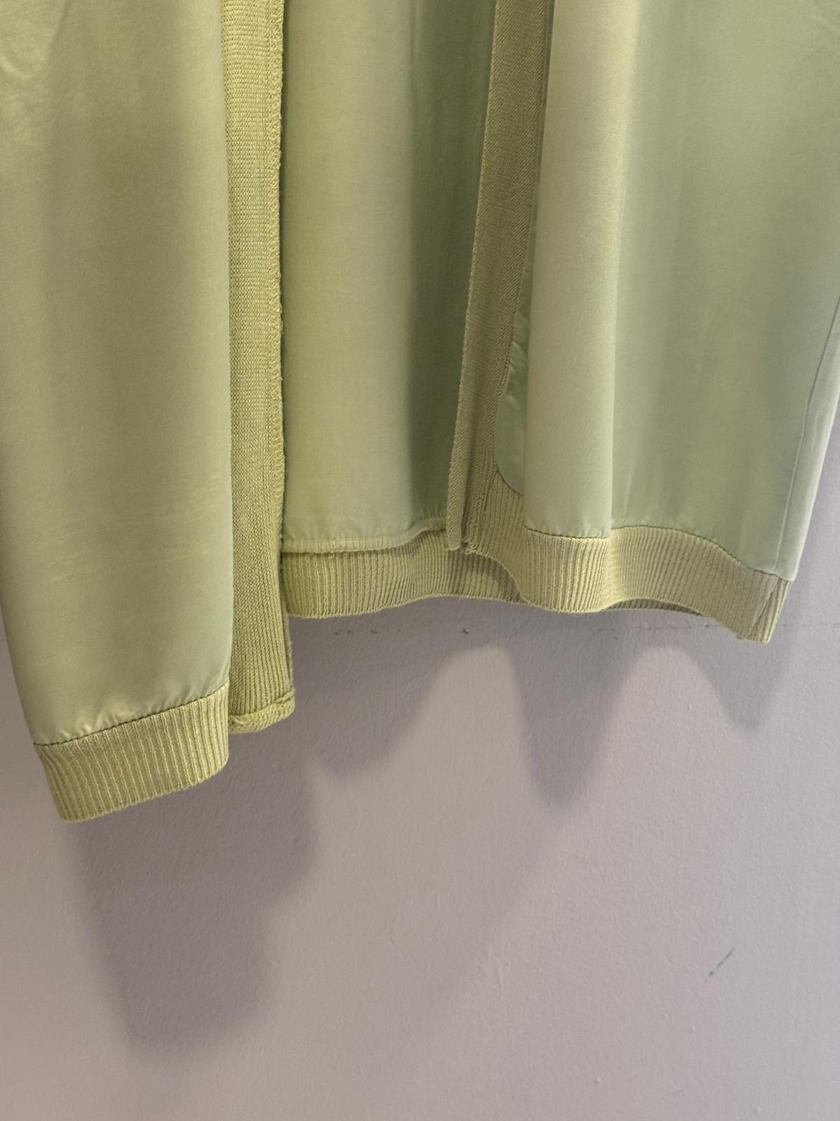 Kimono Largo Satinado con Acabados Rib
