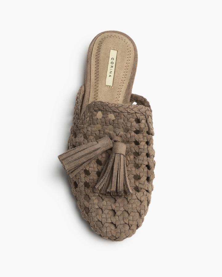 Mules Camel Textil Enrejillado con Borlones