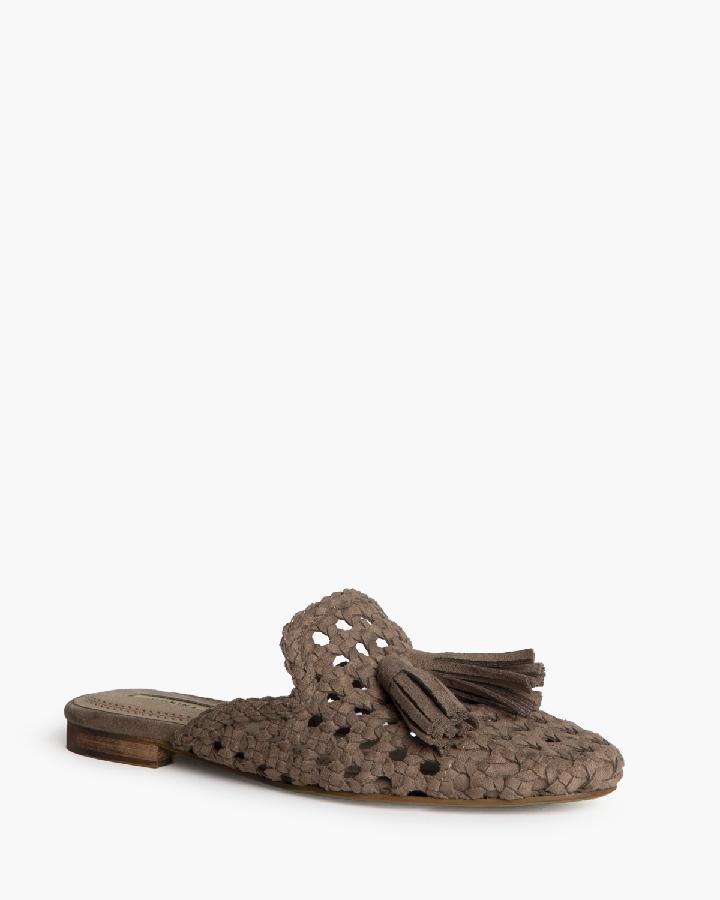 Mules Camel Textil Enrejillado con Borlones