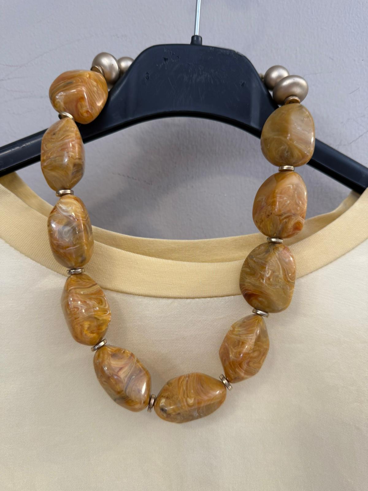 Collar Corto Piezas desiguales grandes