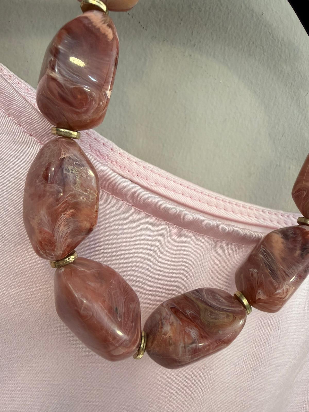 Collar Corto Piezas desiguales grandes