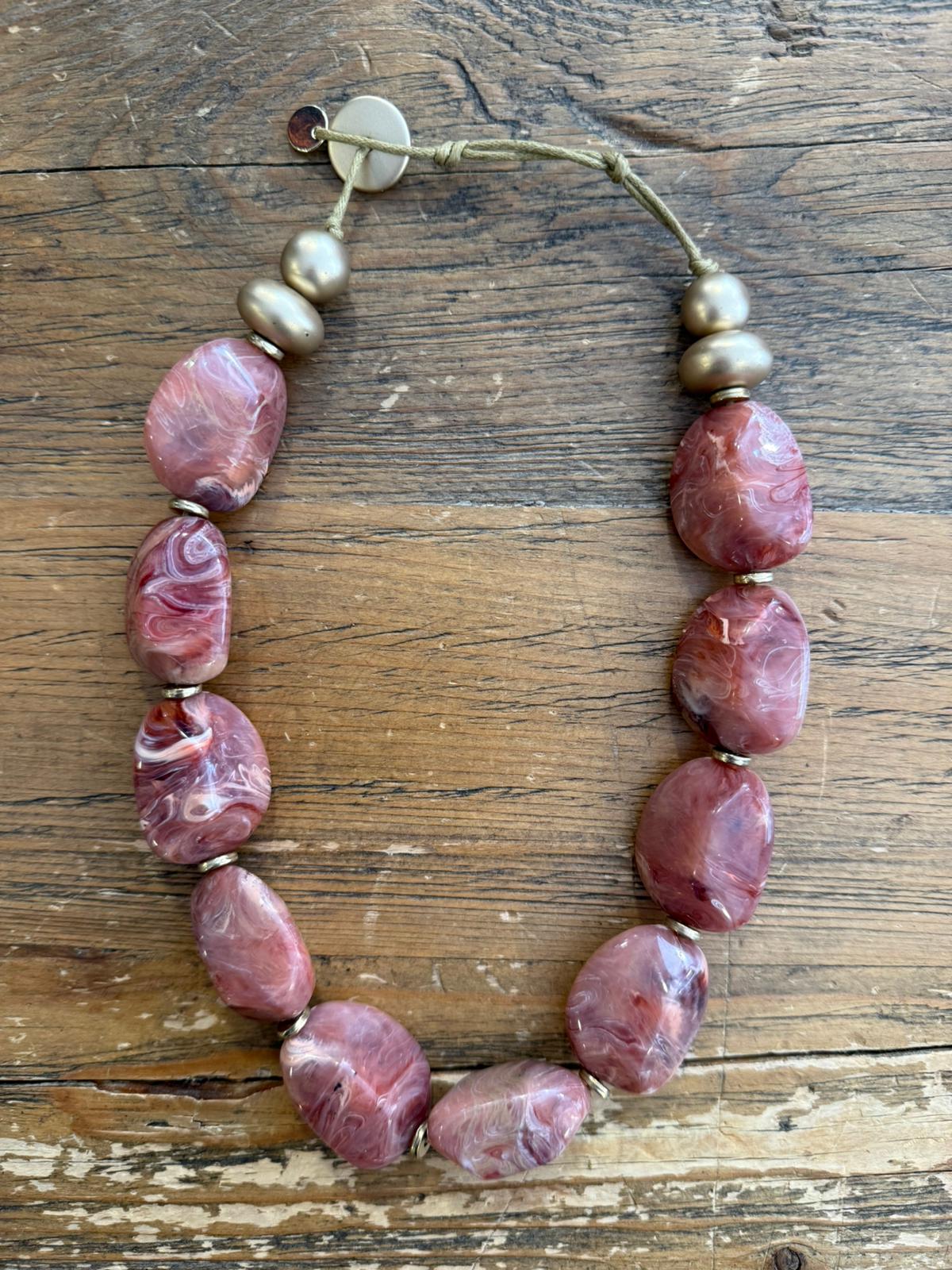 Collar Corto Piezas desiguales grandes