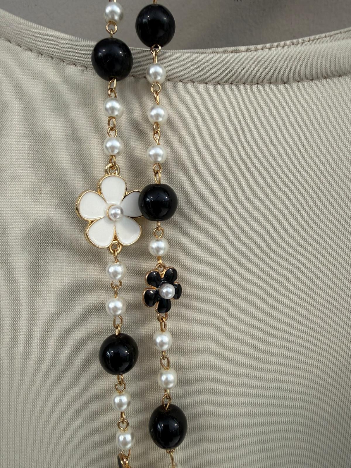 Collar Largo Perlas combi  Flores y nº5