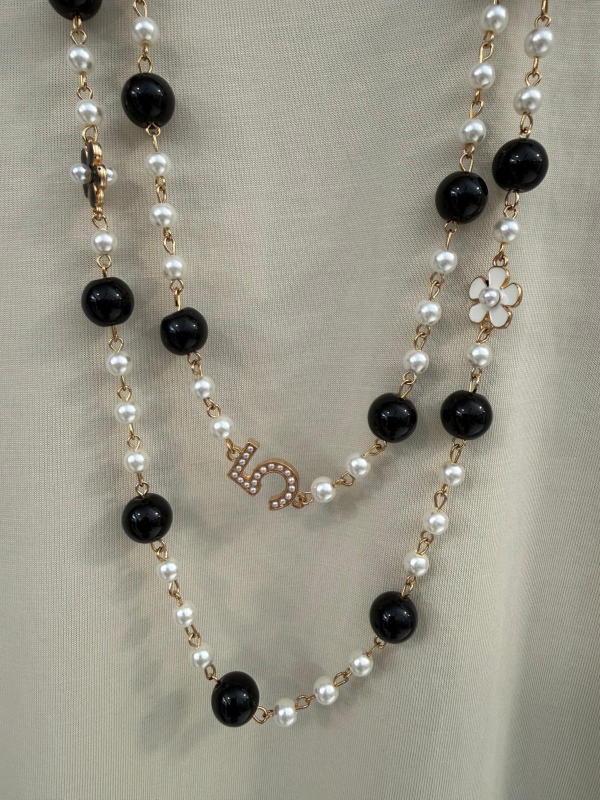 Collar Largo Perlas combi  Flores y nº5