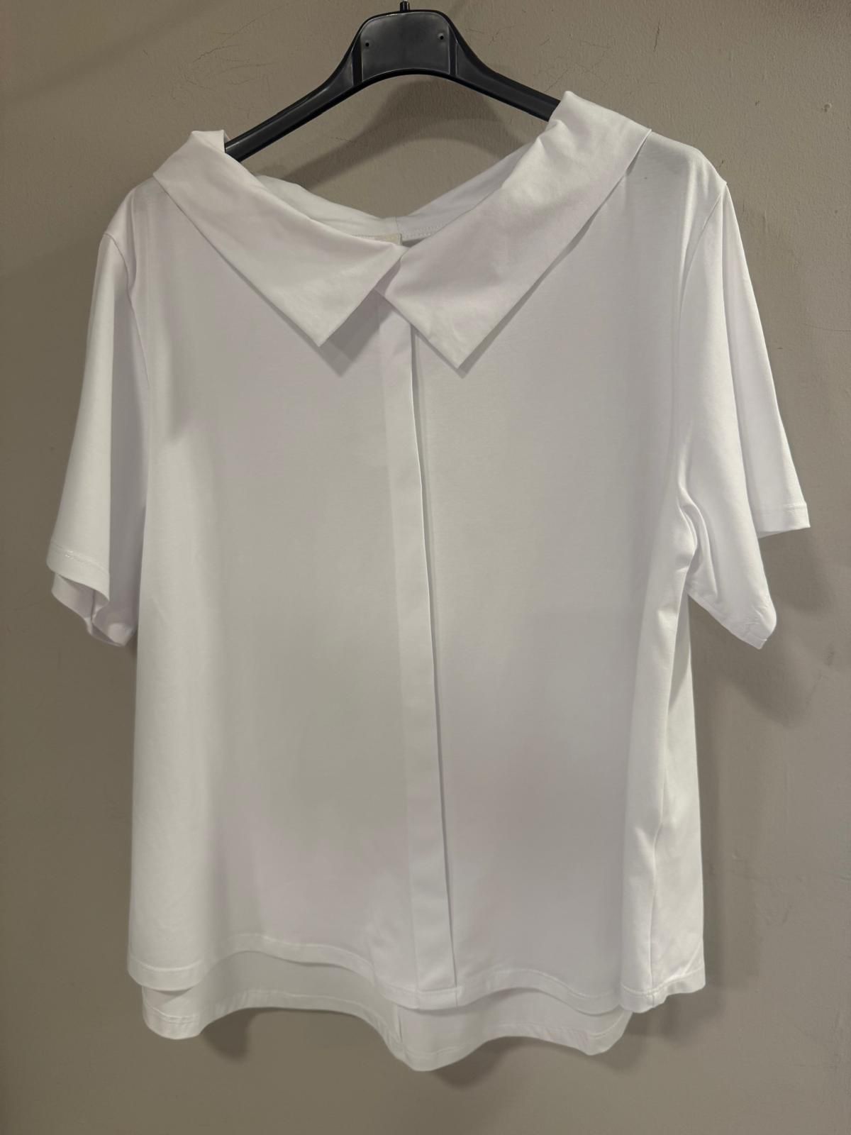 Camiseta Blanca Cuello Camisero Jareta central