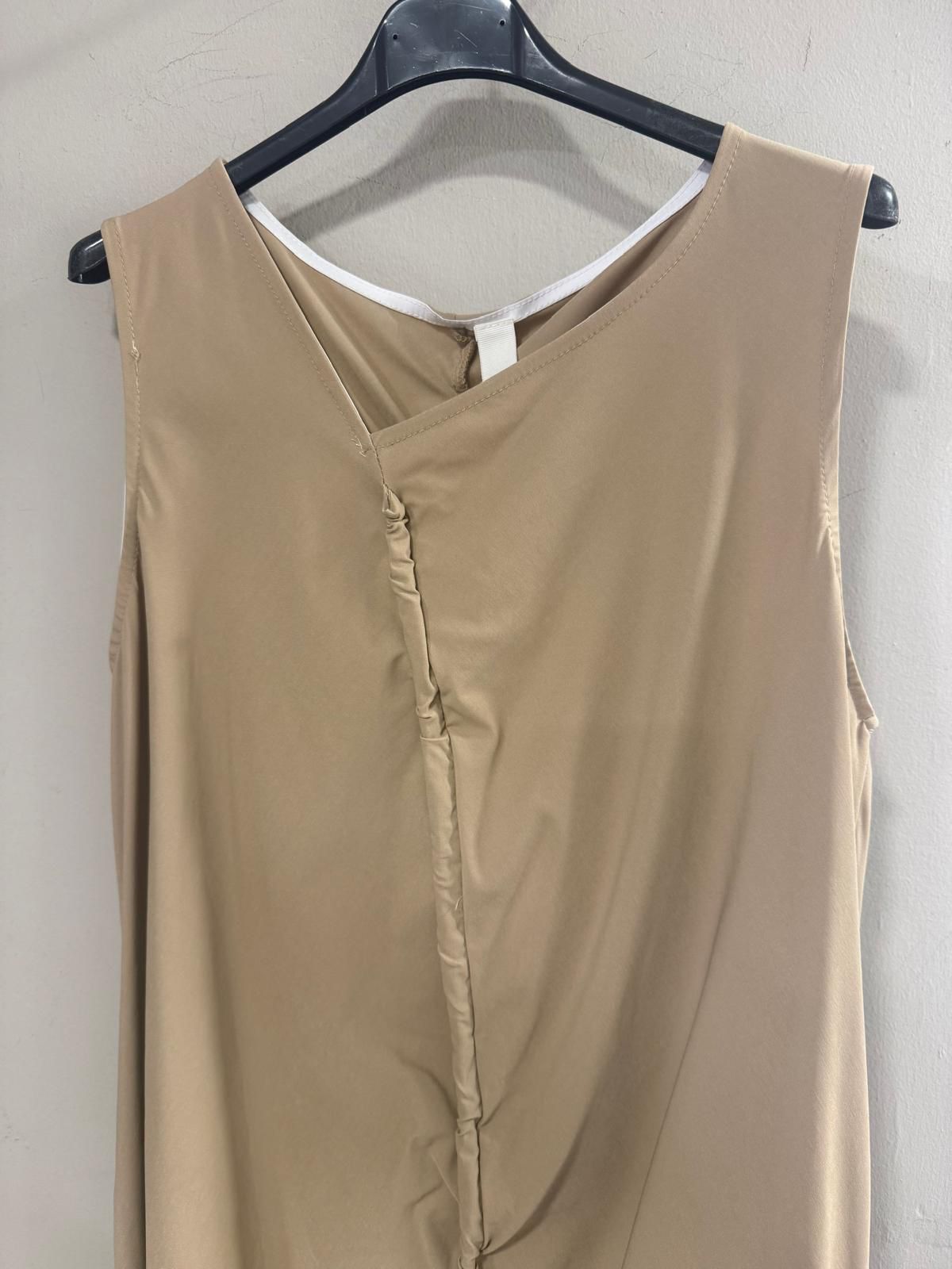 Vestido Camel Fruncido Vertical