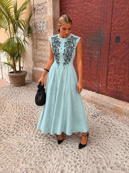 Vestido largo bordados sin mangas