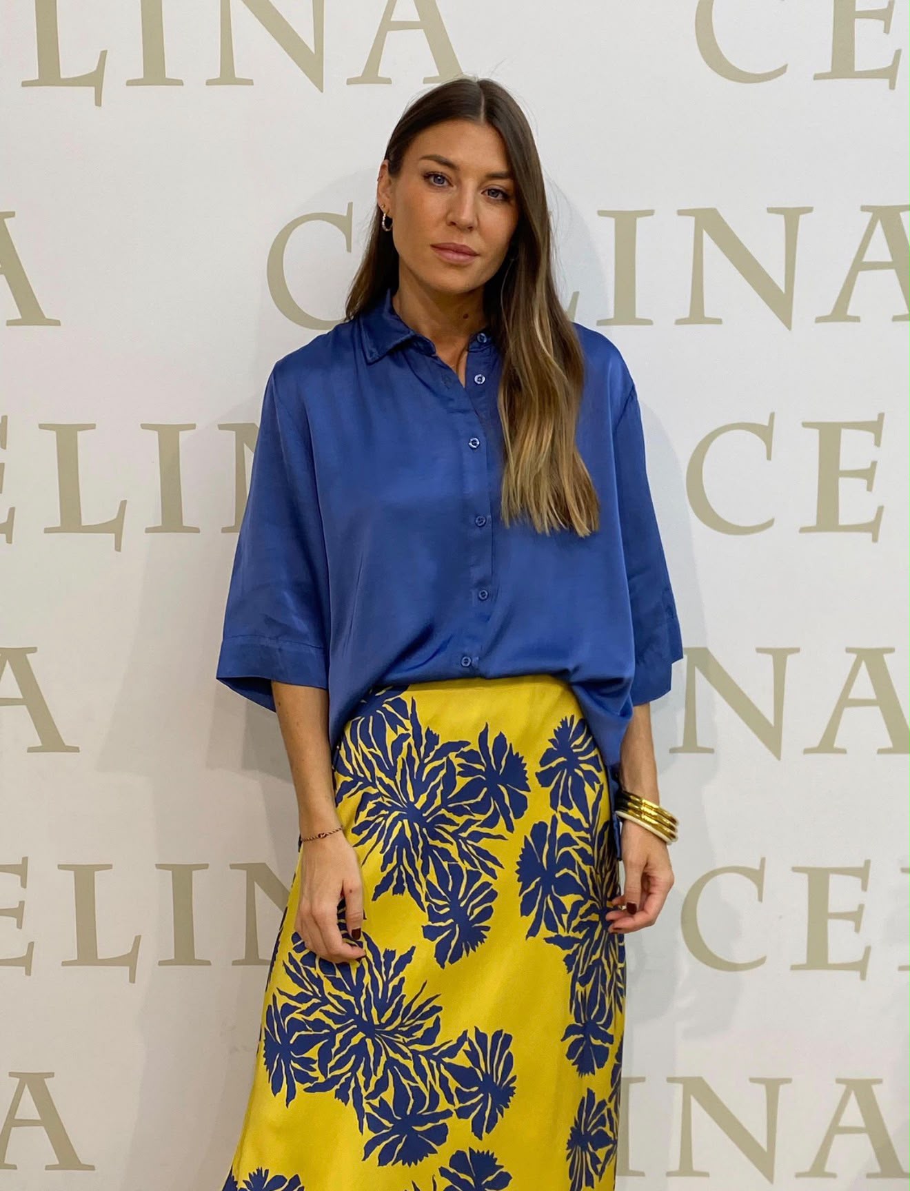 Falda Satinada Amarilla print hojas azules