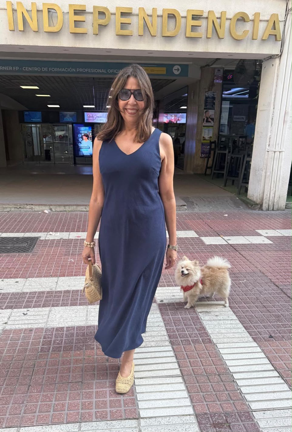 Vestido básico escote pico